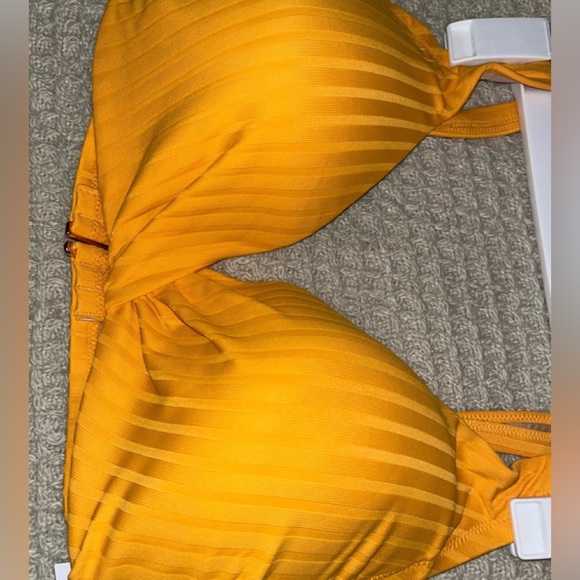 NWT, Shade & Shore Women’s Swim Top, Size 38D - Picture 3 of 7
